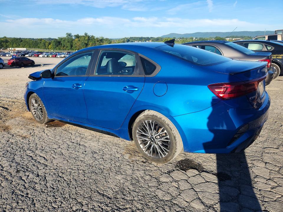 Снимка 2 от търг – 2023 KIA FORTE с VIN 3KPF54AD2PE529049