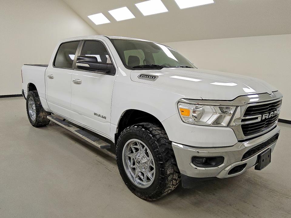 Снимка 4 от търг – 2020 RAM 1500 с VIN 1C6RREFG5LN288949