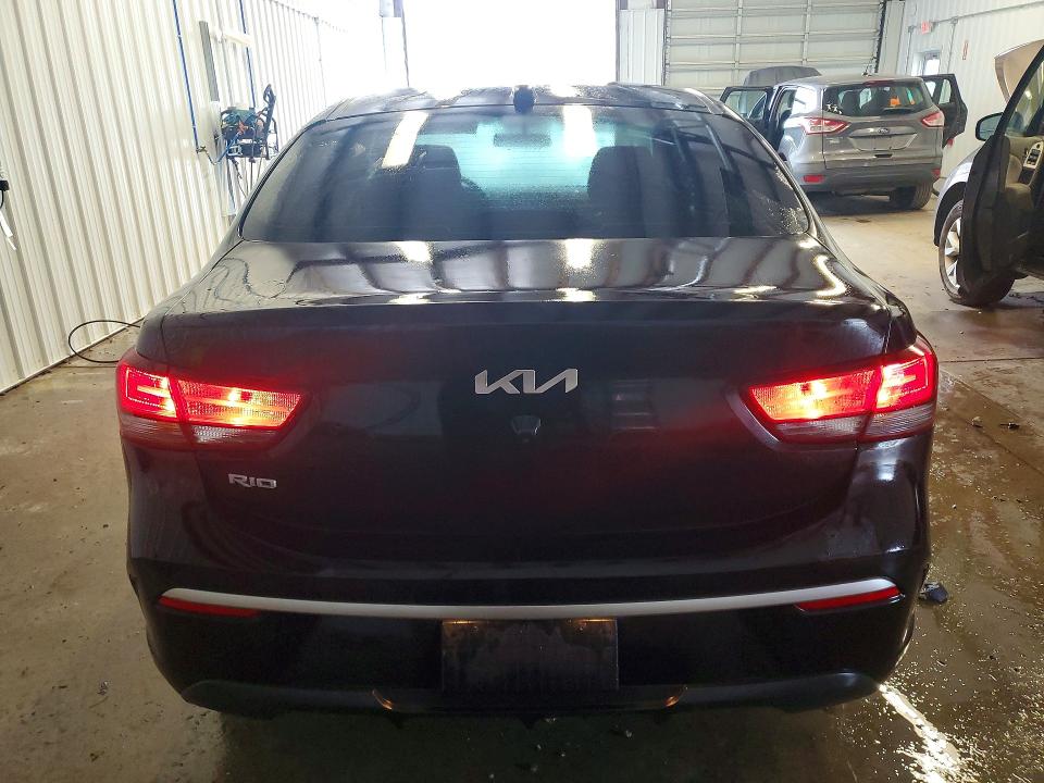 Zdjęcie 6 z aukcji – 2022 KIA RIO z VIN 3KPA24AD2NE501896