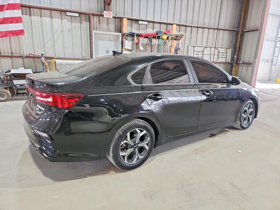 Photo 3 from auction – 2019 KIA FORTE with VIN 3KPF24AD8KE091798
