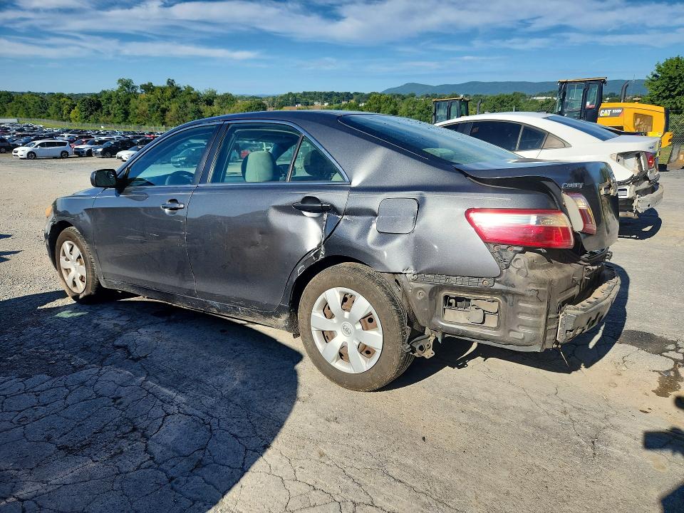 Photo 2 from auction – 2007 TOYOTA CAMRY with VIN 4T1BE46K77U525047