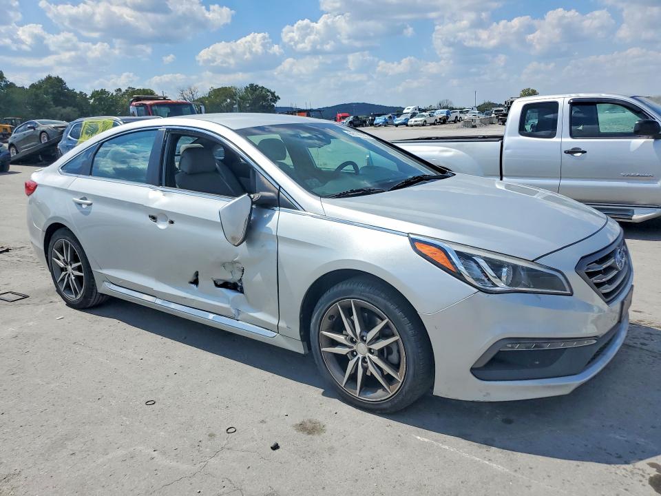Photo 4 from auction – 2017 HYUNDAI SONATA with VIN 5NPE34AB7HH464020