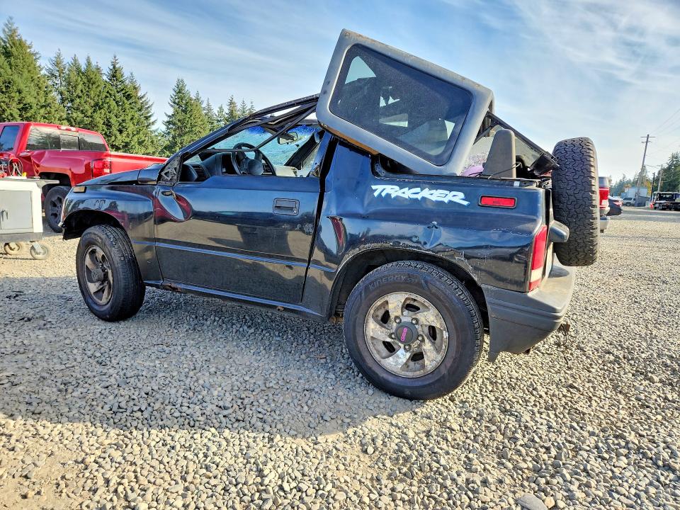 Photo 2 from auction – 1993 GEO TRACKER with VIN 2CNBJ18UXP6935073