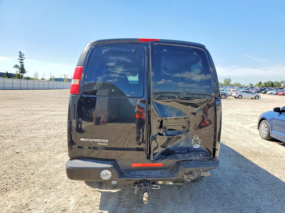Photo 6 from auction – 2013 CHEVROLET EXPRESS G2500 with VIN 1GAWGPFA2D1178483