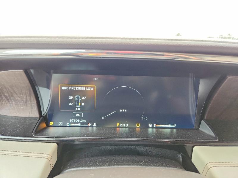 Photo 9 from auction – 2018 LINCOLN NAVIGATOR with VIN 5LMJJ3LT1JEL22233