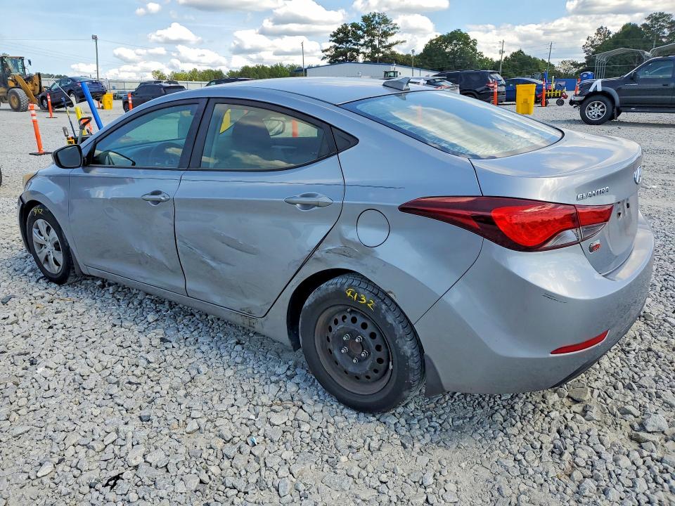 Photo 2 from auction – 2016 HYUNDAI ELANTRA with VIN 5NPDH4AE1GH680869