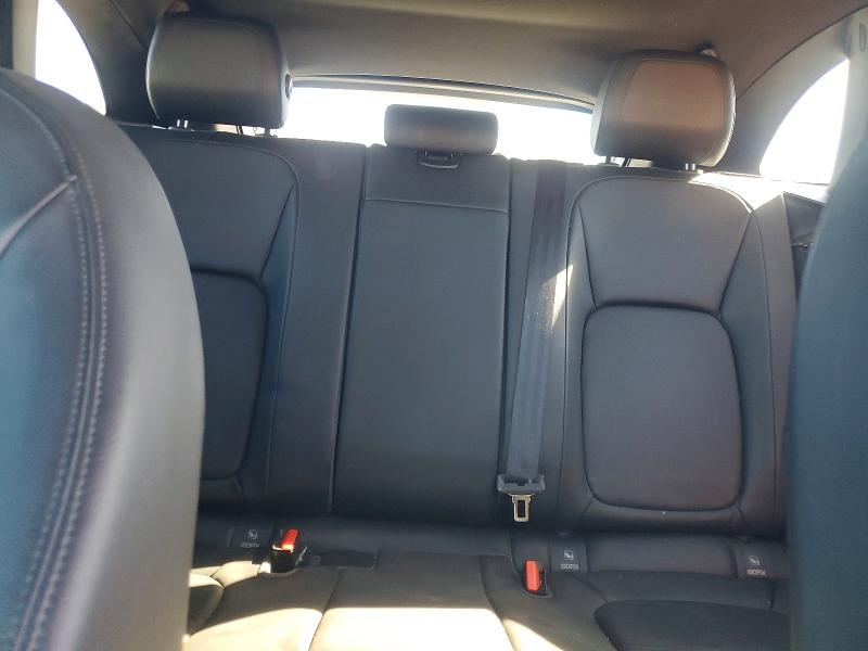 Photo 10 from auction – 2017 JAGUAR F-PACE with VIN SADCJ2BV7HA053514