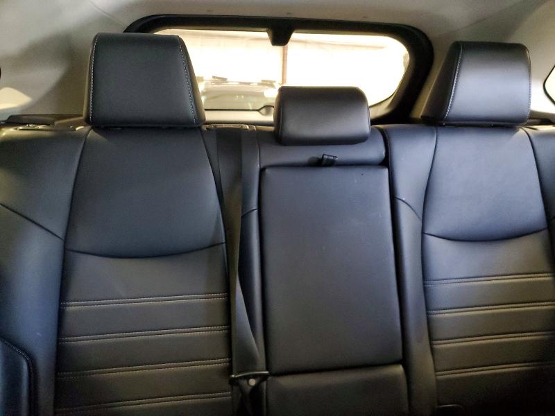 Photo 10 from auction – 2019 TOYOTA RAV4 with VIN 2T3DWRFV8KW031552