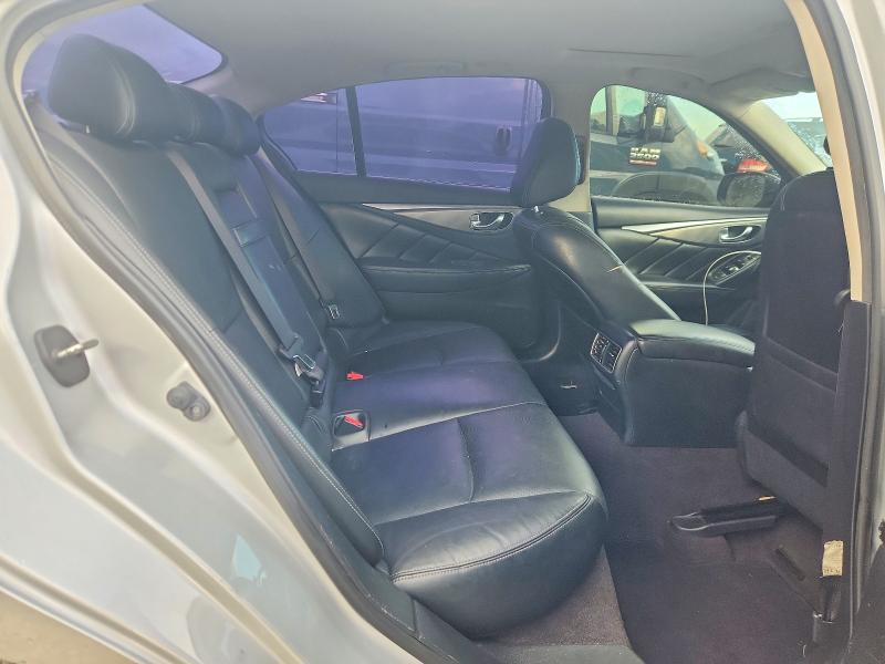 Photo 10 from auction – 2015 INFINITI Q50 with VIN JN1BV7AP0FM344978