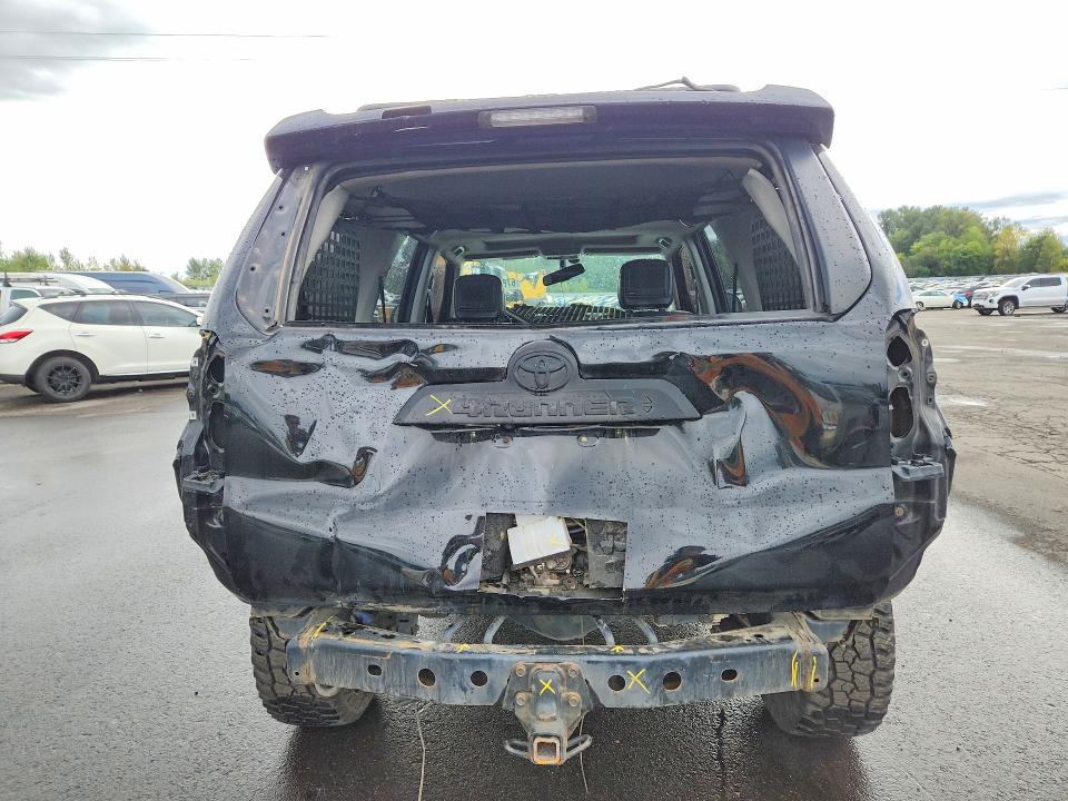 Photo 6 from auction – 2010 TOYOTA 4RUNNER with VIN JTEBU5JR2A5022380