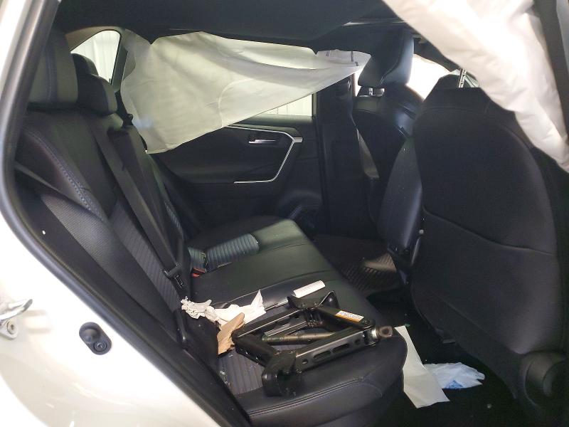 Снимка 10 от търг – 2020 TOYOTA RAV4 с VIN 2T3EWRFVXLW081035