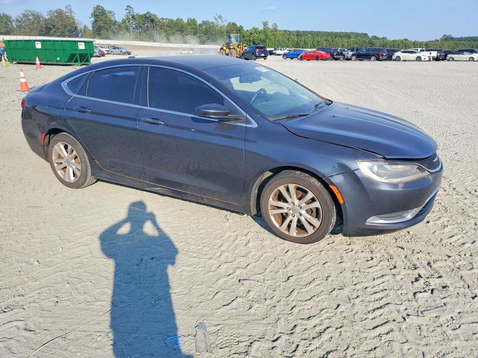 Фото 4 с аукциона – 2016 CHRYSLER 200 с VIN 1C3CCCAB1GN174554