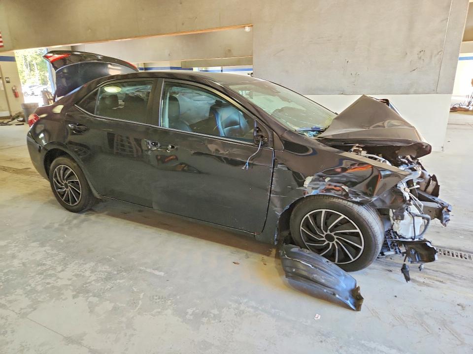 Снимка 4 от търг – 2017 TOYOTA COROLLA с VIN 5YFBURHE6HP699265