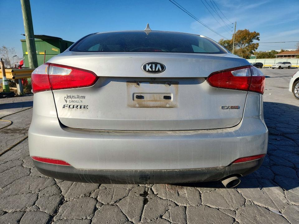 Photo 6 from auction – 2015 KIA FORTE with VIN KNAFX4A89F5342959