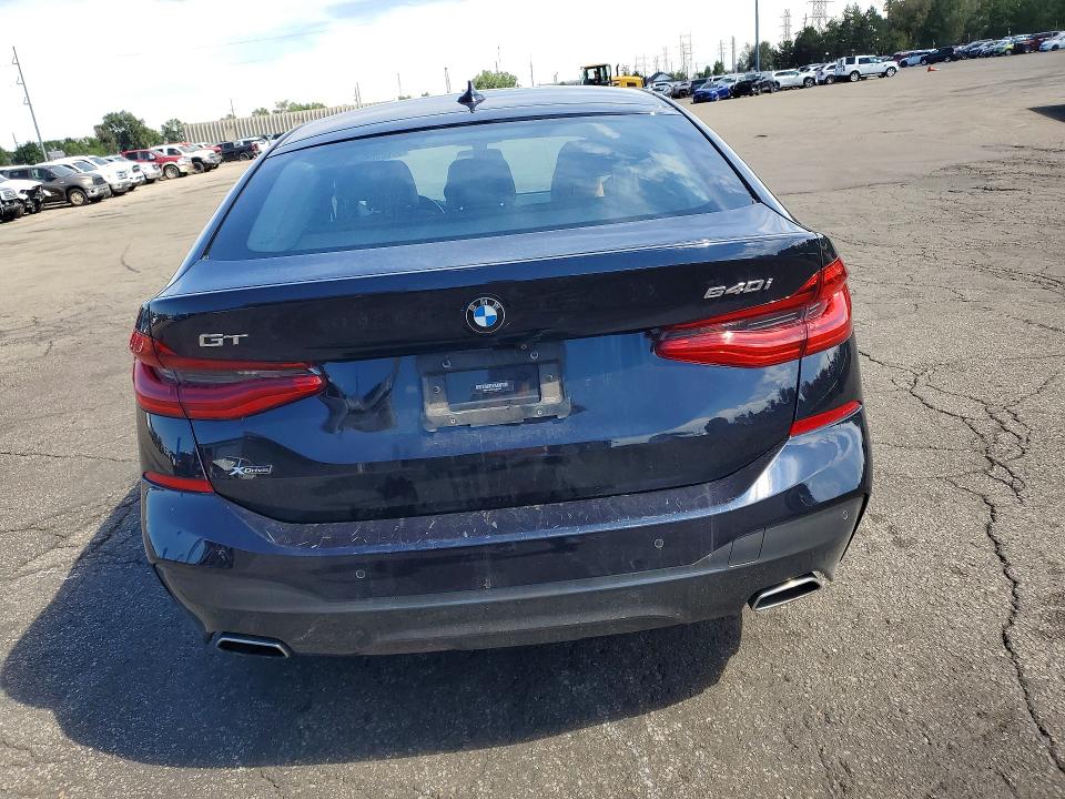 Foto 6 de la subasta – 2018 BMW 640 con VIN WBAJV6C50JBJ99263