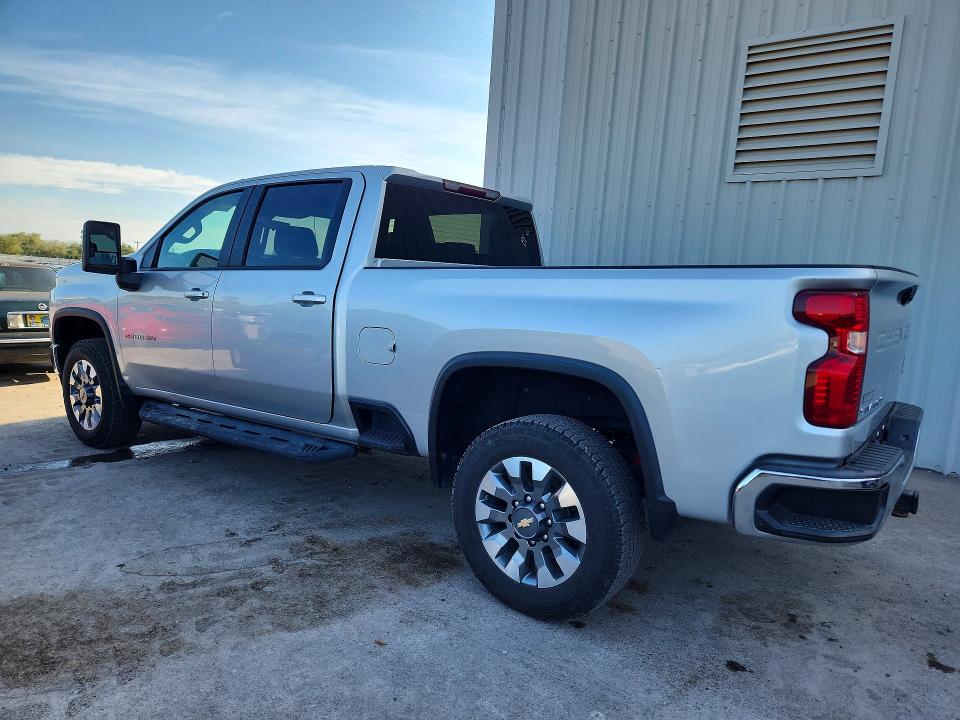 Photo 2 from auction – 2022 CHEVROLET SILVERADO with VIN 1GC4YNE74NF144801