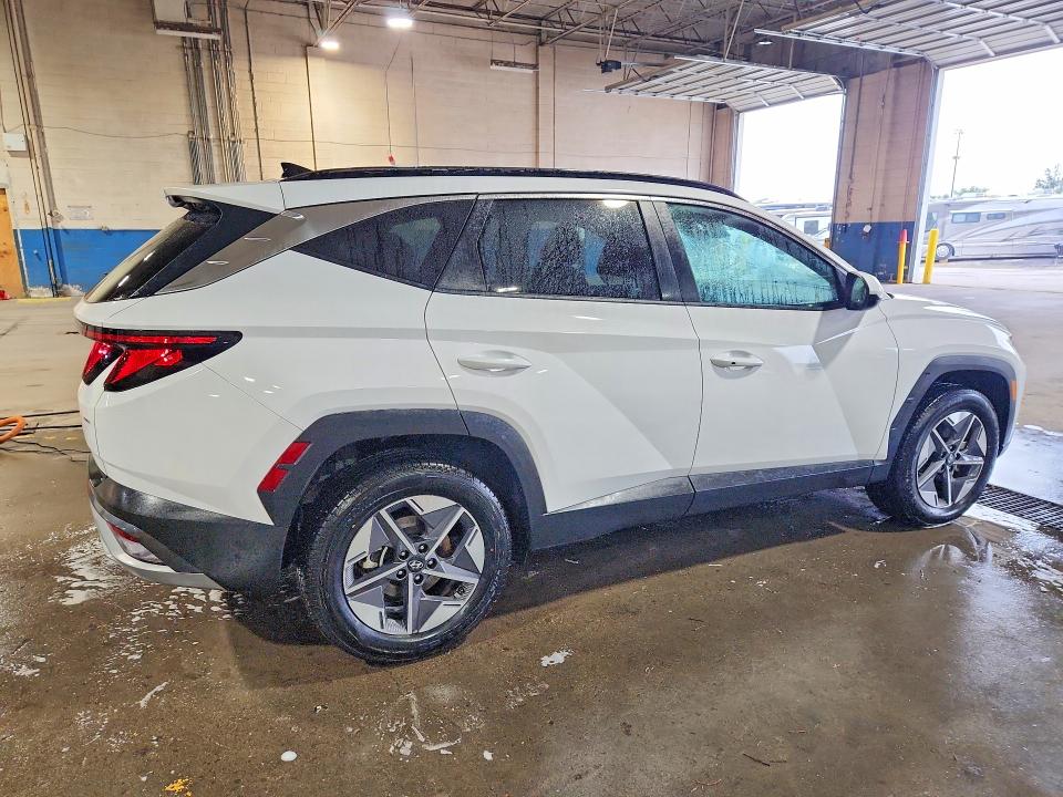Photo 3 from auction – 2026 HYUNDAI TUCSON with VIN 5NMJBCDE8TH609668