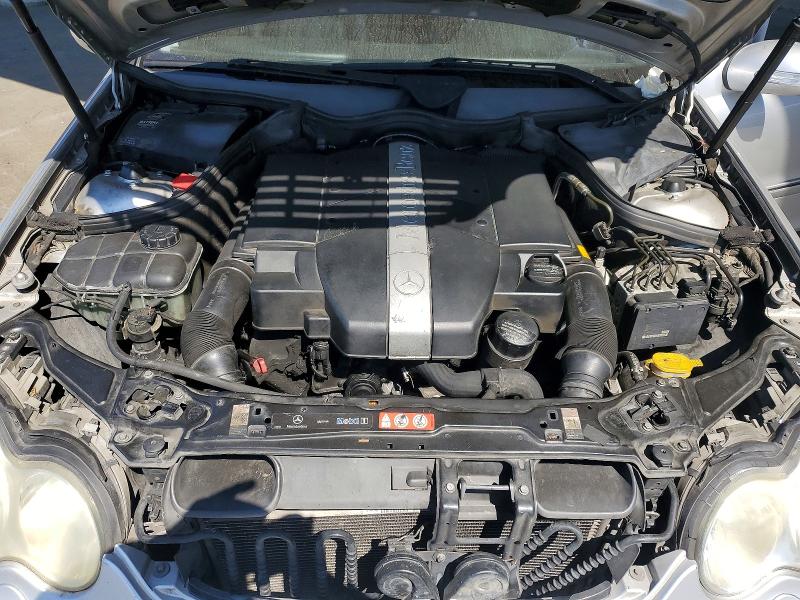 Снимка 11 от търг – 2005 MERCEDES-BENZ C с VIN WDBRF84J45F562140