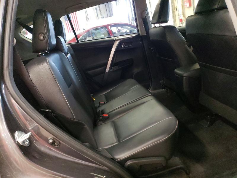 Снимка 11 от търг – 2016 TOYOTA RAV4 с VIN JTMDFREV2GJ083590