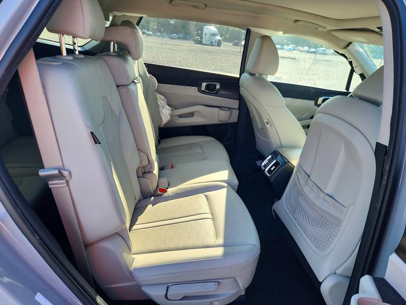 Снимка 11 от търг – 2026 KIA SORENTO с VIN 5XYRL4JC1TG453539