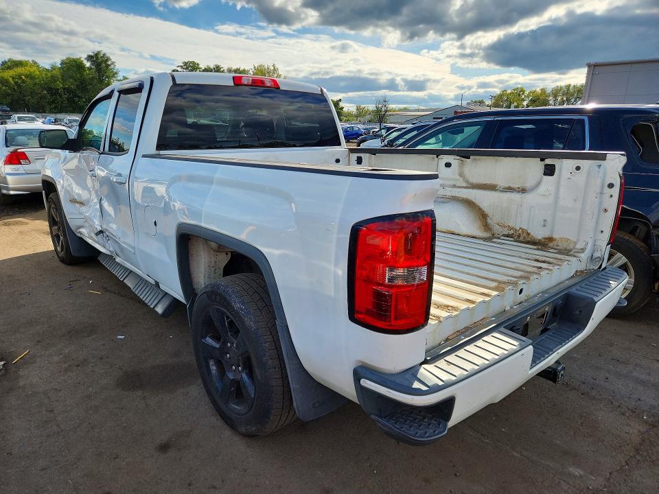 Снимка 2 от търг – 2017 GMC SIERRA с VIN 1GTV2LEC7HZ102391