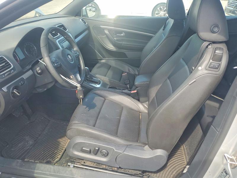 Photo 7 from auction – 2013 VOLKSWAGEN EOS with VIN WVWBW8AH0DV006156