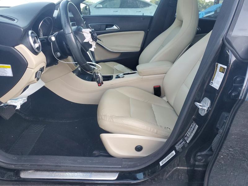 Photo 7 from auction – 2014 MERCEDES-BENZ CLA with VIN WDDSJ4EB4EN047491