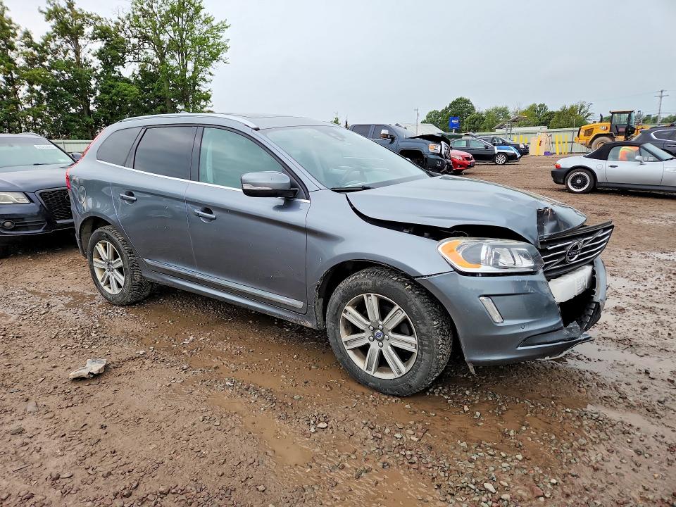 Photo 4 from auction – 2017 VOLVO XC60 with VIN YV440MRU2H2082325