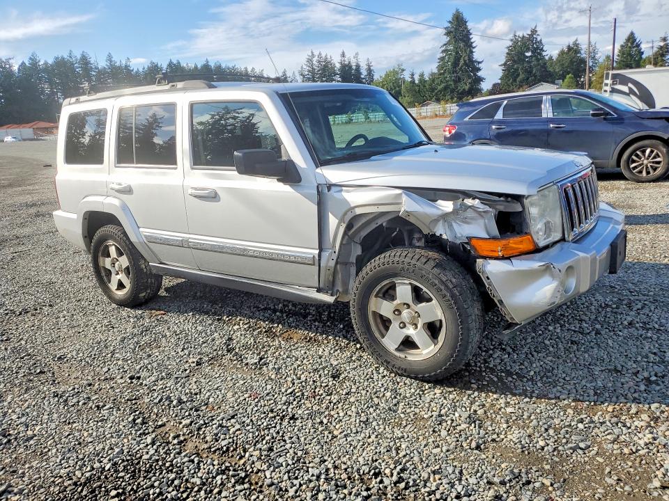 Photo 4 from auction – 2010 JEEP COMMANDER with VIN 1J4RG4GK3AC101559