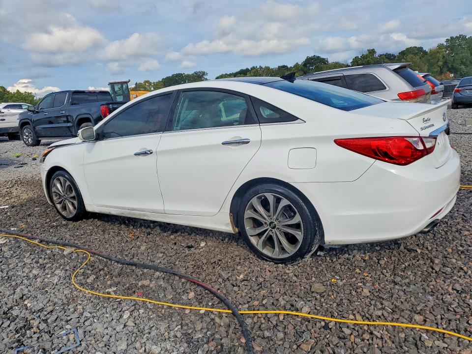 Photo 2 from auction – 2013 HYUNDAI SONATA with VIN 5NPEC4AB1DH681735