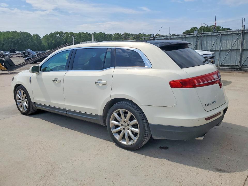 Photo 2 from auction – 2013 LINCOLN MKT with VIN 2LMHJ5AT1DBL58654