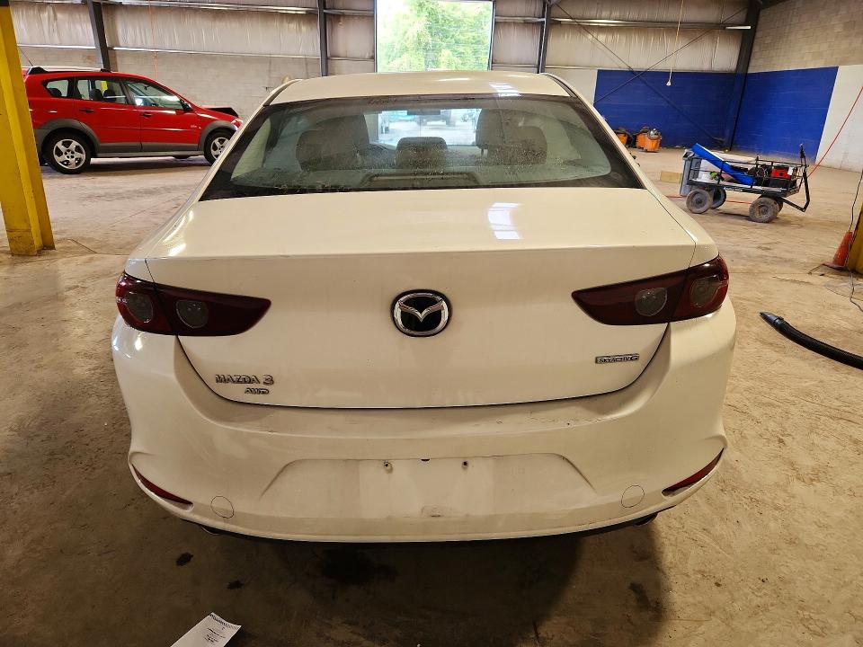 Снимка 6 от търг – 2021 MAZDA 3 с VIN JM1BPBCL1M1344474