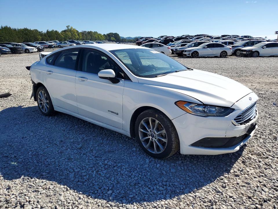Фото 4 с аукциона – 2017 FORD FUSION с VIN 3FA6P0LU8HR408784