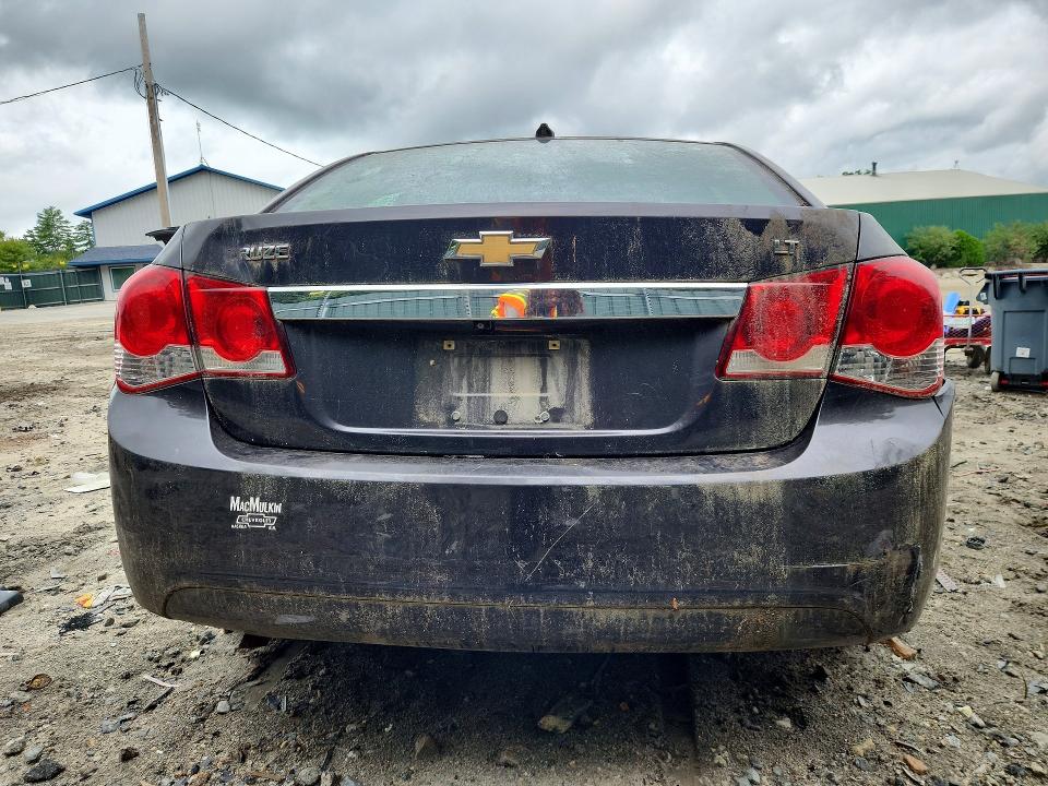 Photo 6 from auction – 2014 CHEVROLET CRUZE with VIN 1G1PC5SB0E7194652