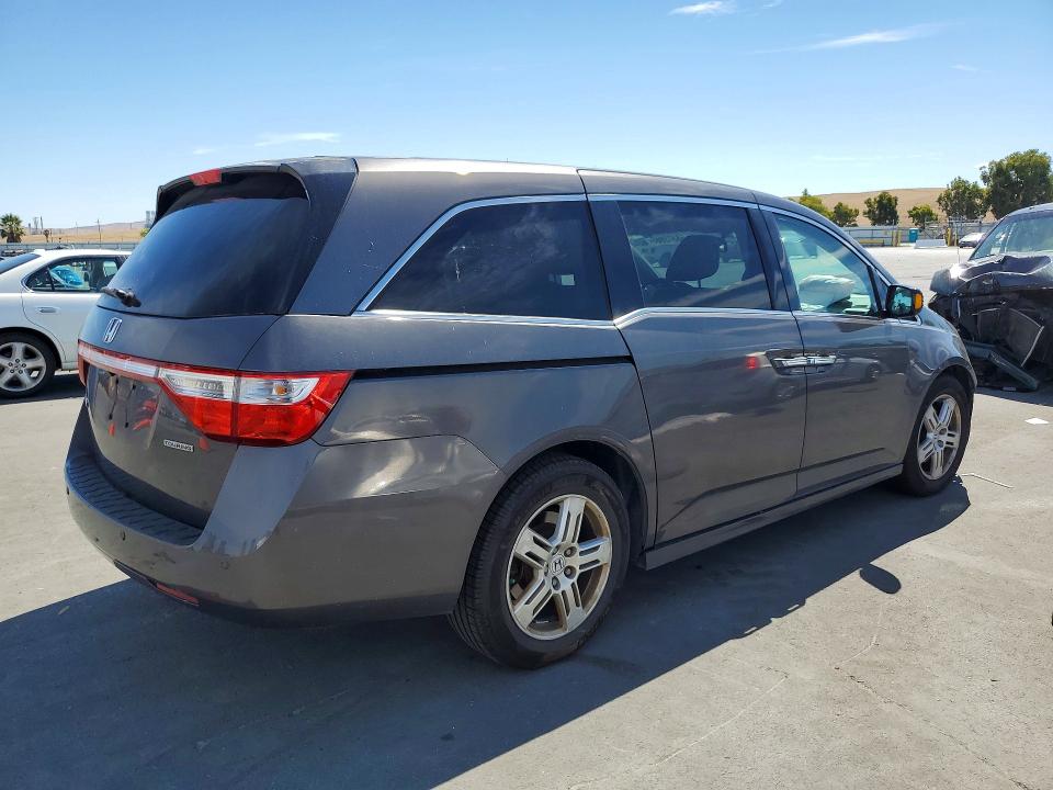 Photo 3 from auction – 2012 HONDA ODYSSEY with VIN 5FNRL5H97CB087772