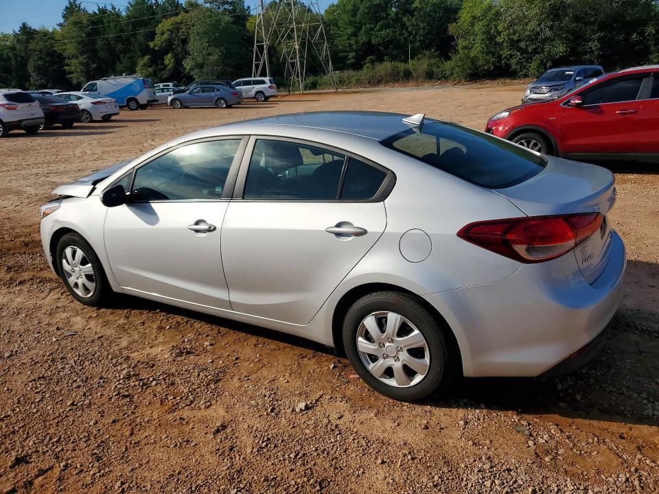 Photo 2 from auction – 2017 KIA FORTE with VIN 3KPFK4A78HE096499