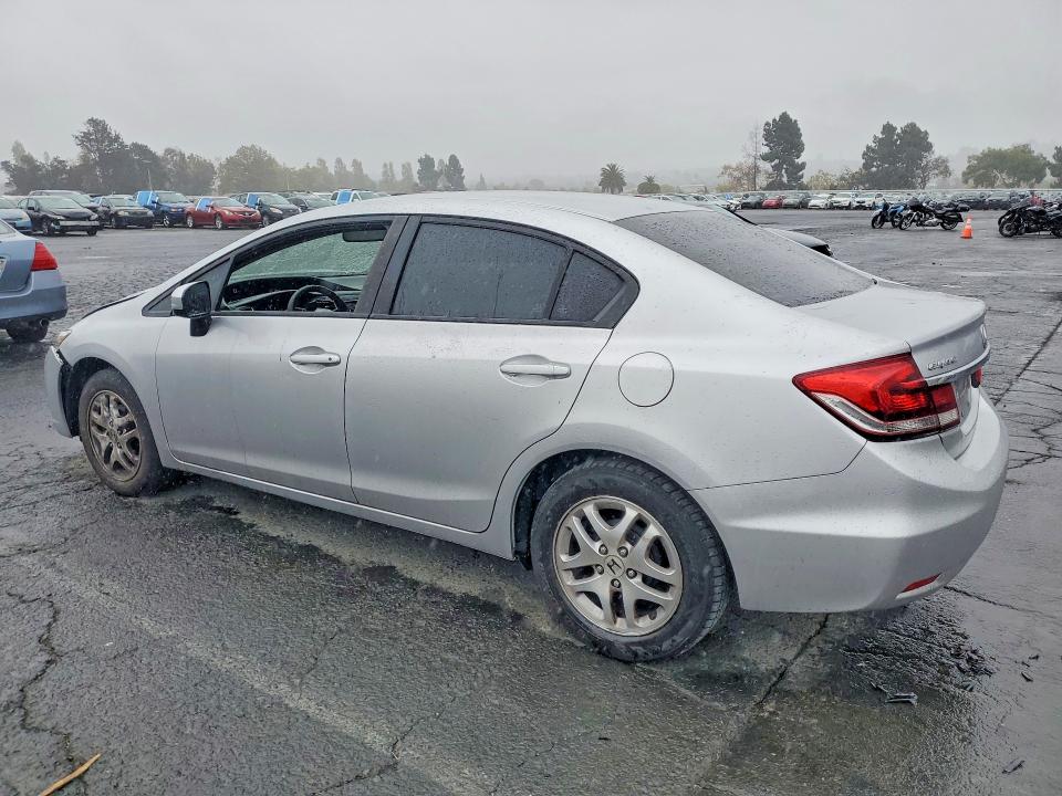 Снимка 2 от търг – 2015 HONDA CIVIC с VIN 19XFB2F58FE252839