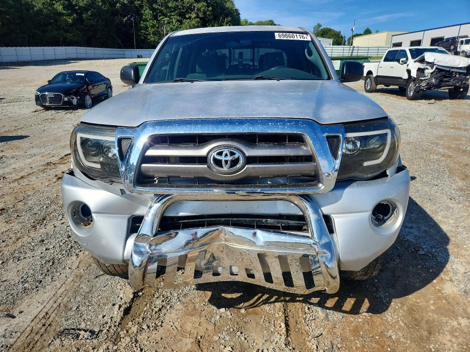 Снимка 5 от търг – 2005 TOYOTA TACOMA с VIN 3TMKU72N75M001519