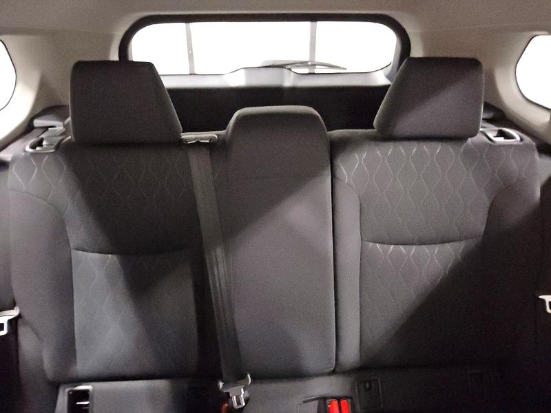 Снимка 10 от търг – 2026 TOYOTA COROLLA CROSS с VIN 7MUBAABG1TV165553