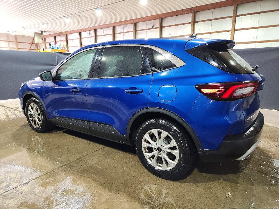 Photo 2 from auction – 2023 FORD ESCAPE with VIN 1FMCU0GN9PUA08003