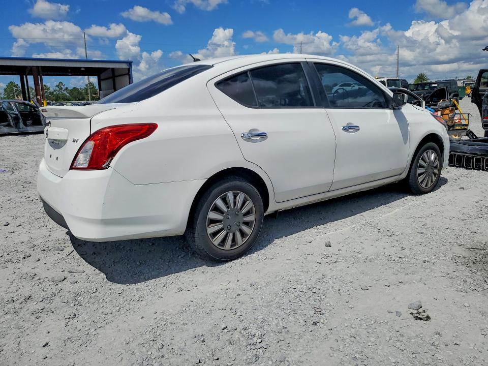 Photo 3 from auction – 2018 NISSAN VERSA with VIN 3N1CN7AP7JK391454