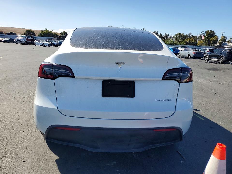 Photo 6 from auction – 2023 TESLA MODEL Y with VIN 7SAYGDEEXPF740759