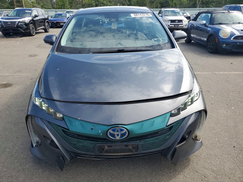 Photo 5 from auction – 2017 TOYOTA PRIUS PRIME with VIN JTDKARFP4H3064504