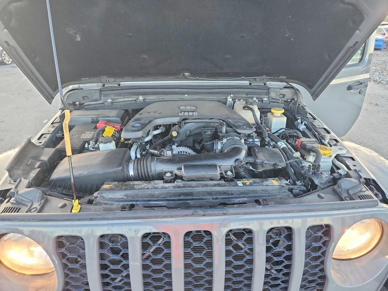 Снимка 11 от търг – 2021 JEEP GLADIATOR с VIN 1C6HJTAG6ML583229