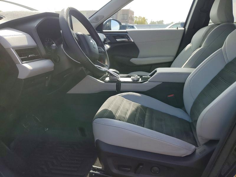Снимка 7 от търг – 2025 MITSUBISHI OUTLANDER с VIN JA4J4VA8XSZ030917