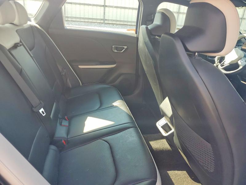 صورة رقم 10 من المزاد - 2025 KIA K4 مع VIN 3KPFW4DE5SE180351