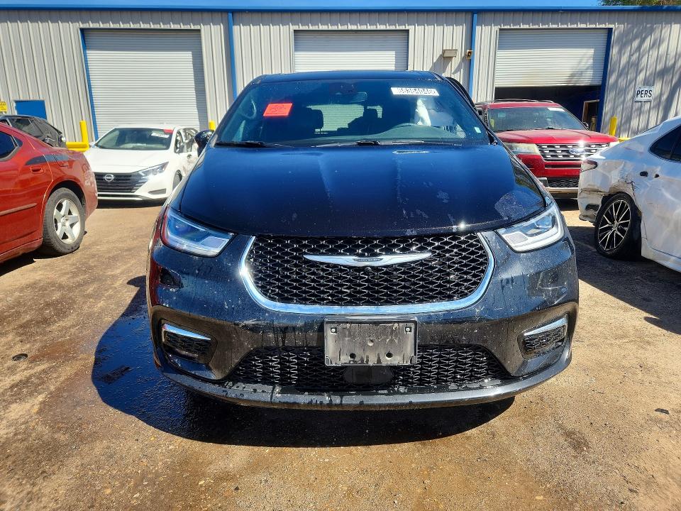 Photo 5 from auction – 2025 CHRYSLER PACIFICA with VIN 2C4RC1BG3SR520684