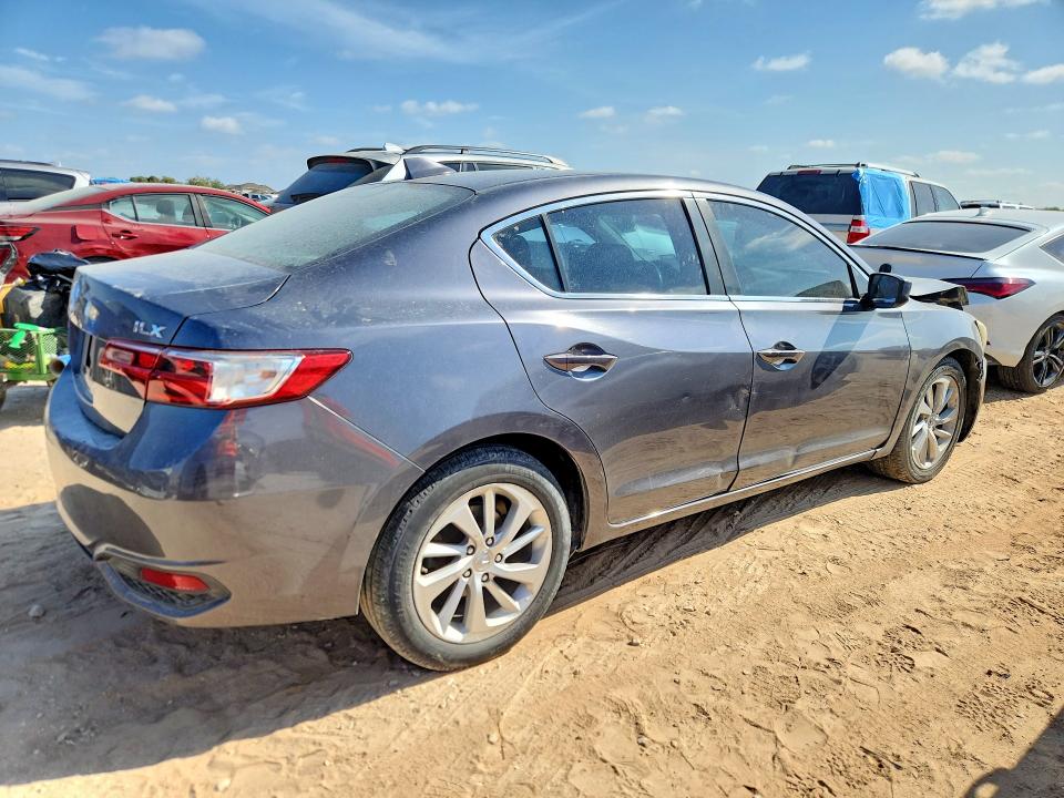 Photo 3 from auction – 2017 ACURA ILX with VIN 19UDE2F70HA012790