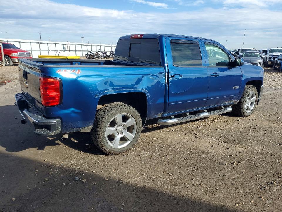 Photo 3 from auction – 2018 CHEVROLET SILVERADO with VIN 3GCUKREC0JG511594