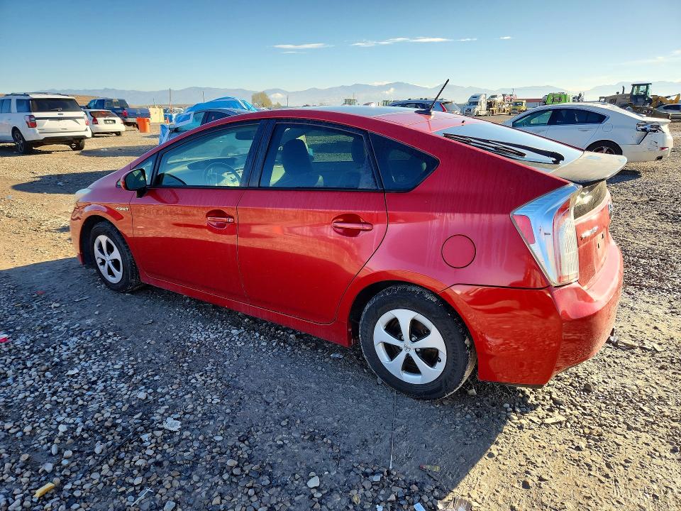 Photo 2 from auction – 2014 TOYOTA PRIUS with VIN JTDKN3DU7E1739795